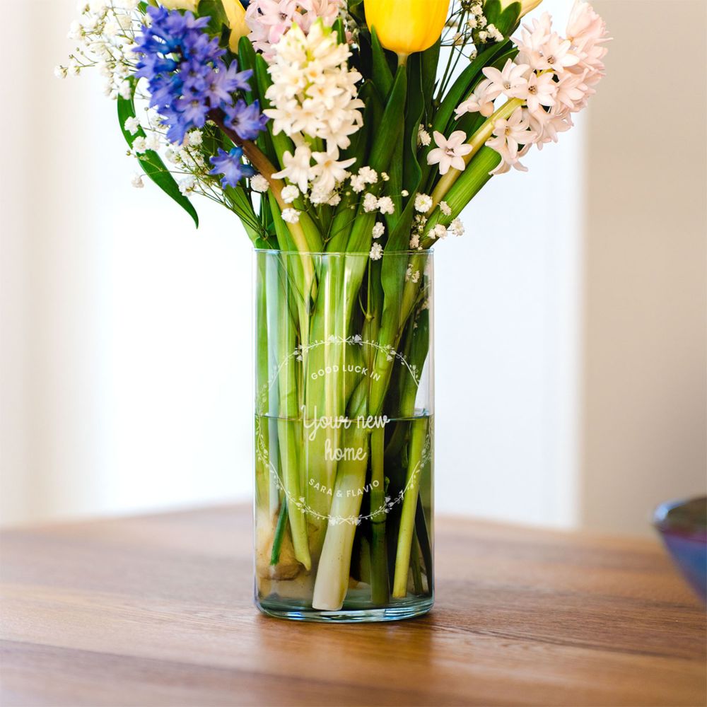 Personalised Vase with Text and Wreath