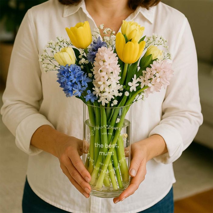 Personalised Vase with Text and Wreath